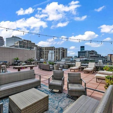 Apartamento 2Br Unit In The Heart Of Dt On Playhouse Square, With Pool And Gym Access-1106 Cleveland Exterior foto