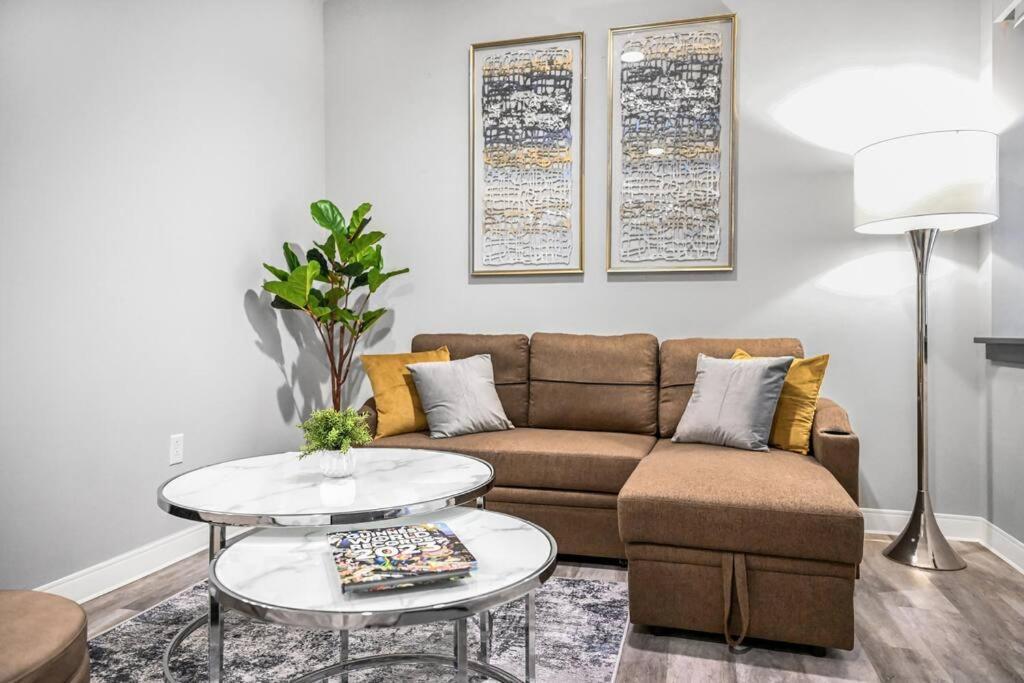 Apartamento 2Br Unit In The Heart Of Dt On Playhouse Square, With Pool And Gym Access-1106 Cleveland Exterior foto